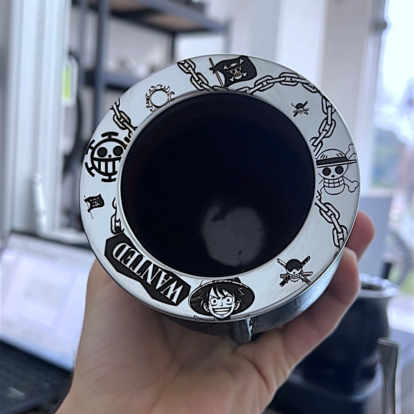 Mate clásico Grabado One Piece Piratas
